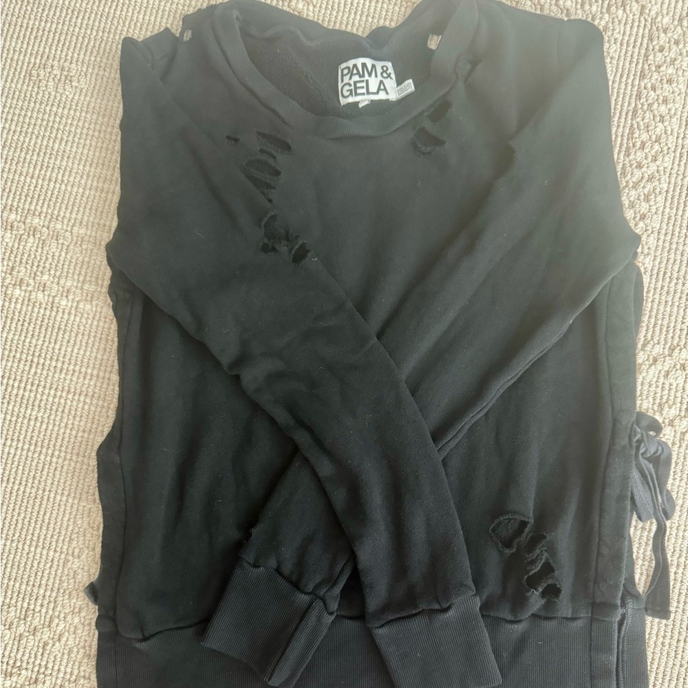 Pam & Gela destroyed side slit sweatshirt. Size xs - Picture 6 of 6